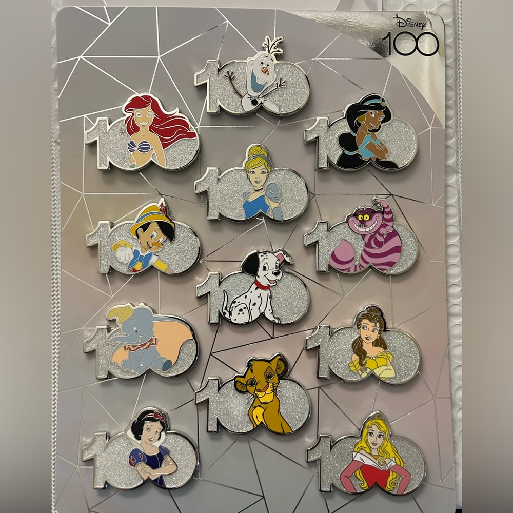 Disney pins LE Disney 100